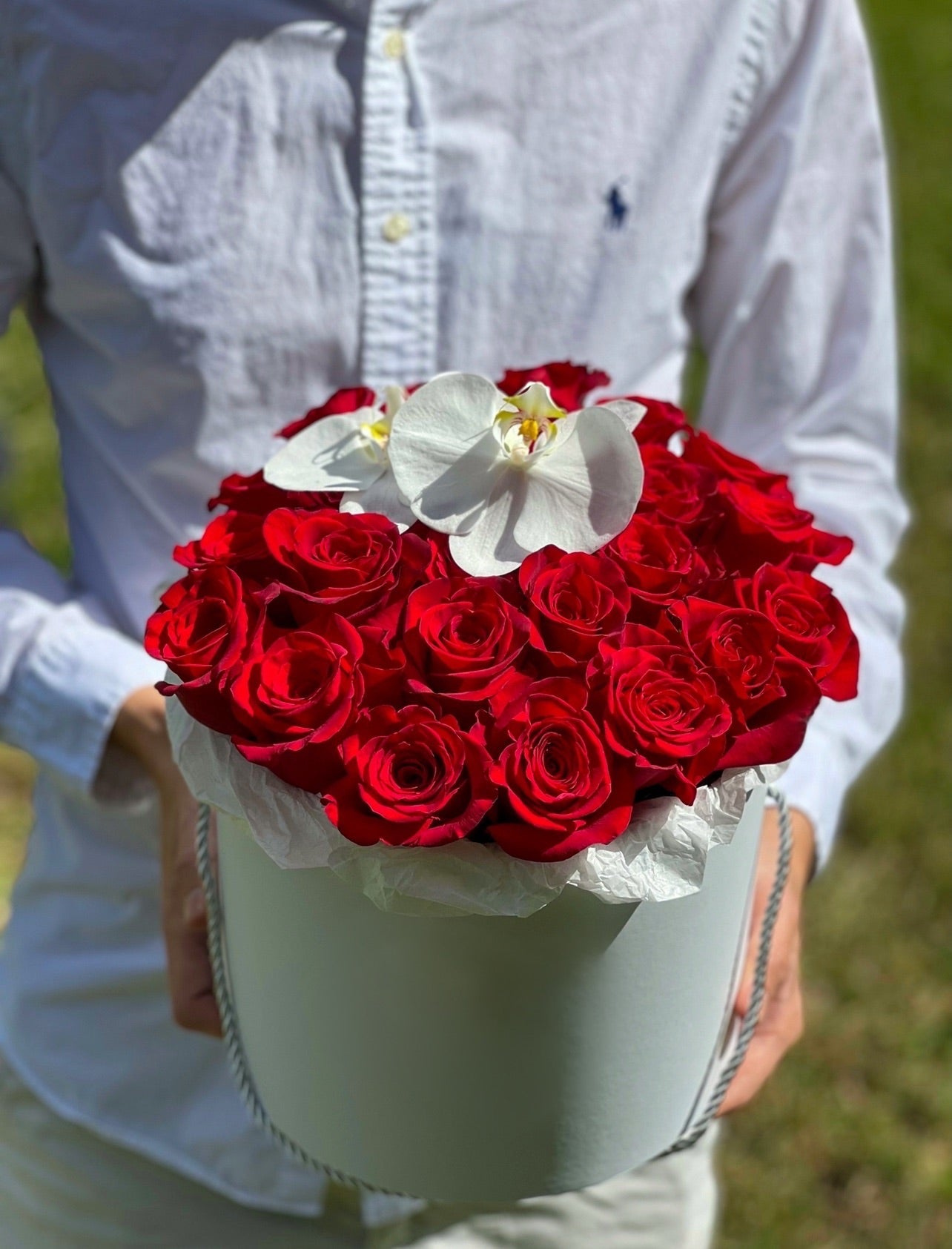 Red Roses&Orchids Hatbox